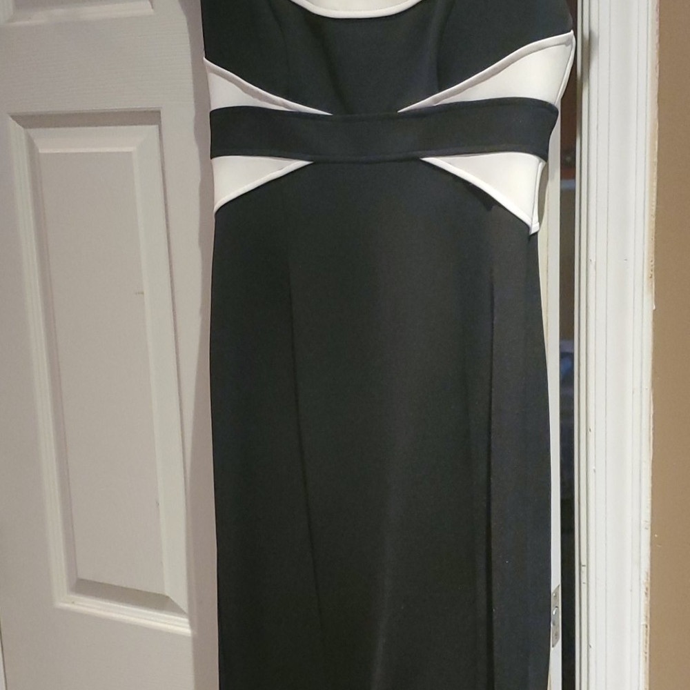 Dress - Picture 5 of 6